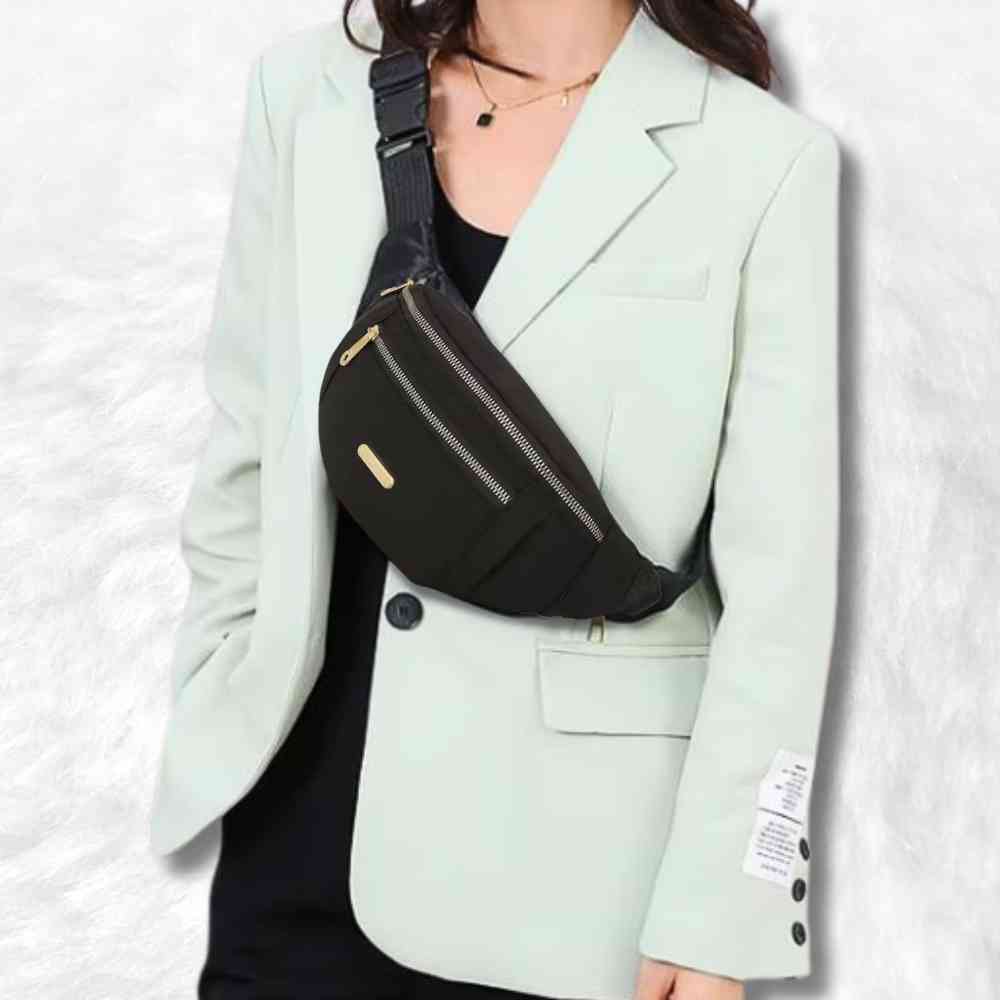 Sac Banane Imperméable Femme noir porté